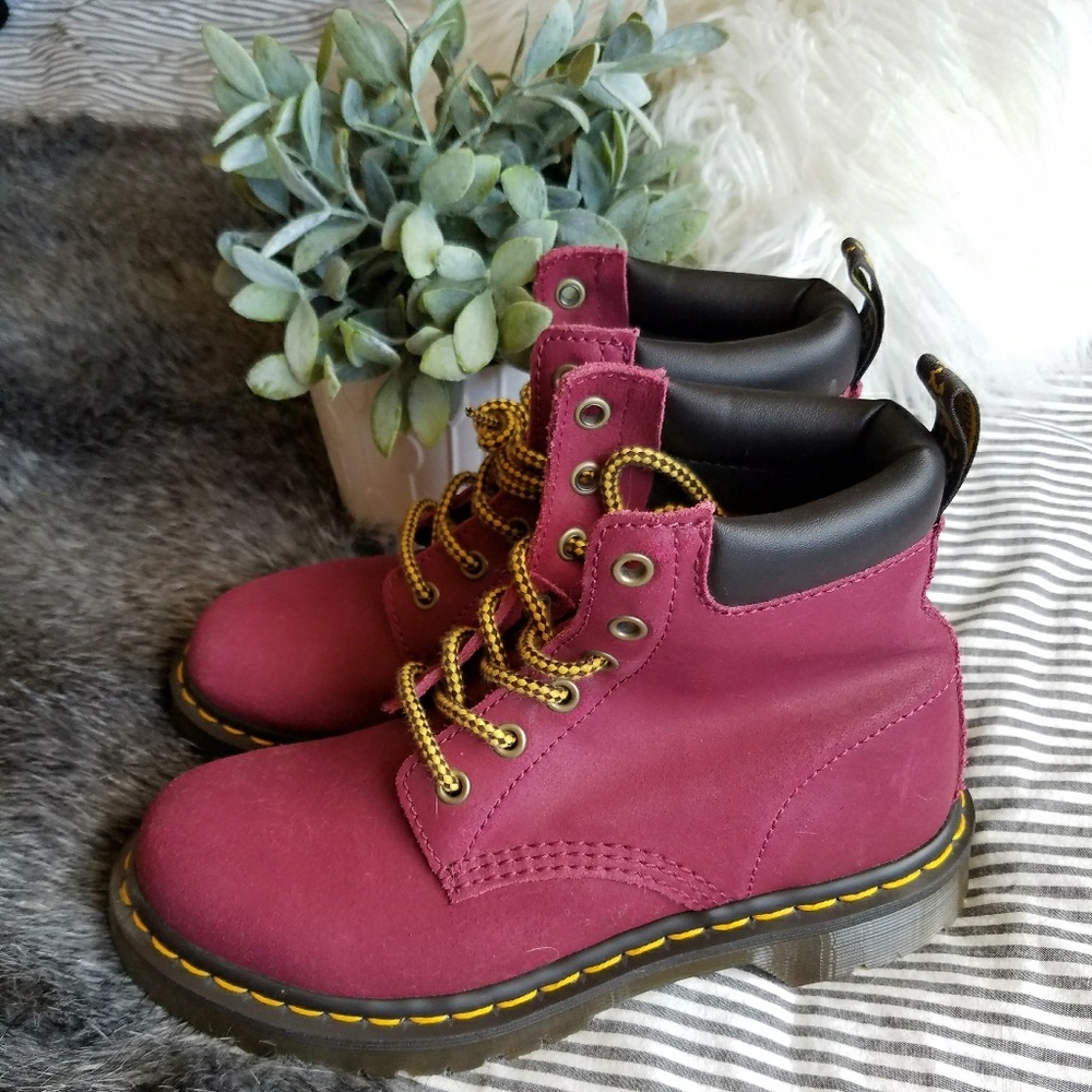 NWOT Maroon Dr Martens hiking boots